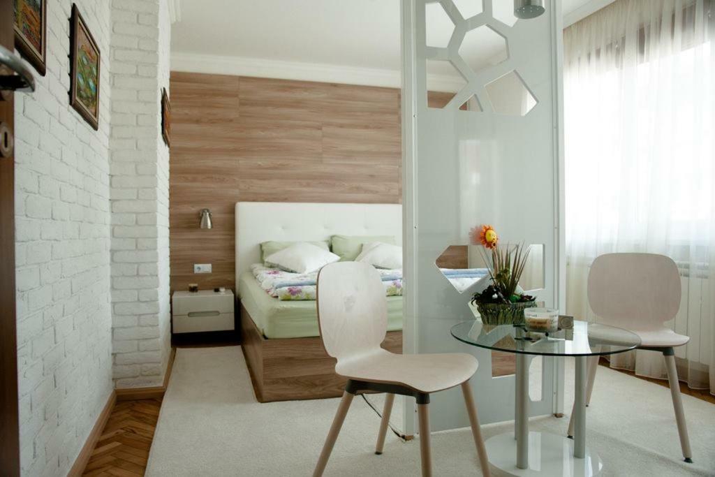 Apartment Art Veliko Tărnovo Exteriör bild