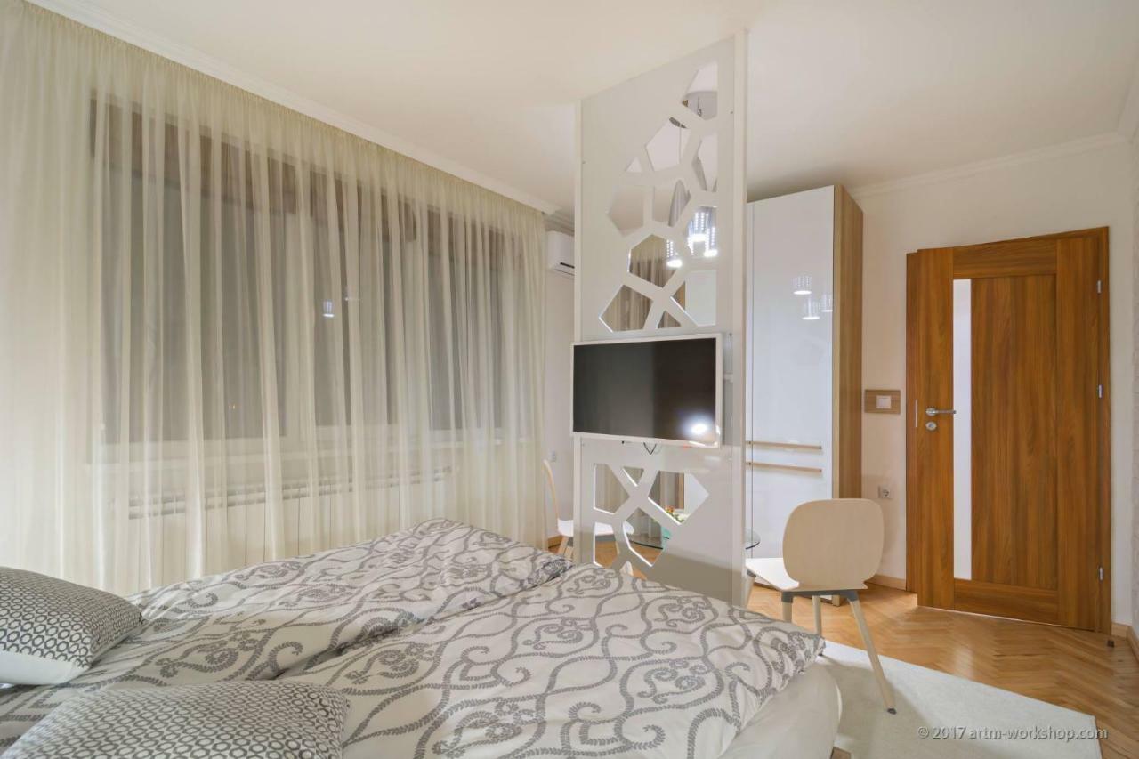 Apartment Art Veliko Tărnovo Exteriör bild